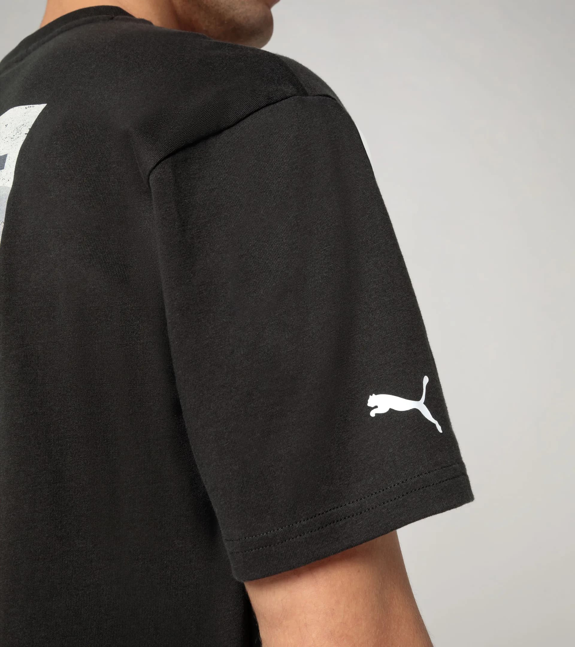 Graphic T-shirt  4