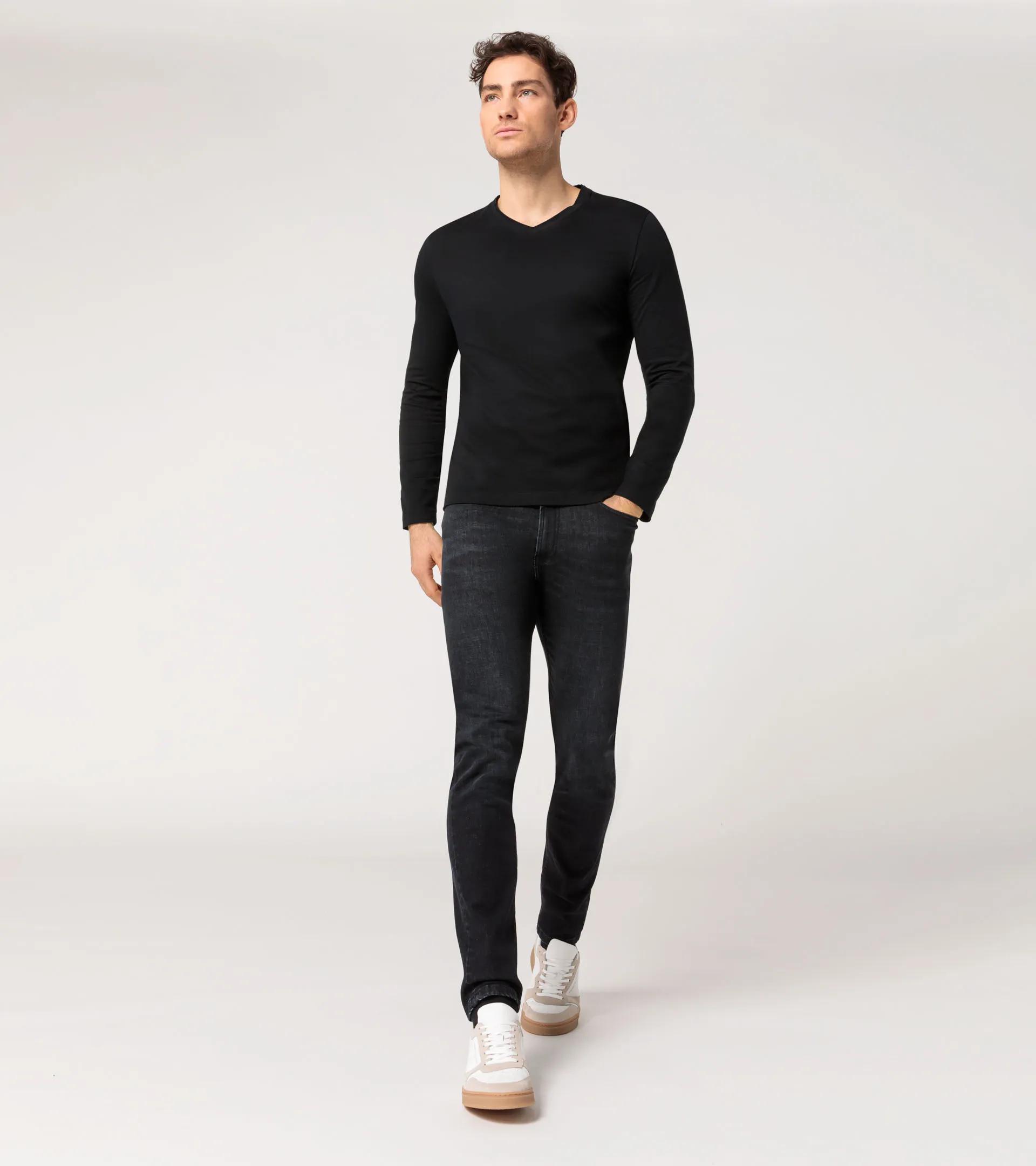 Long-sleeve V-neck T-shirt thumbnail 3