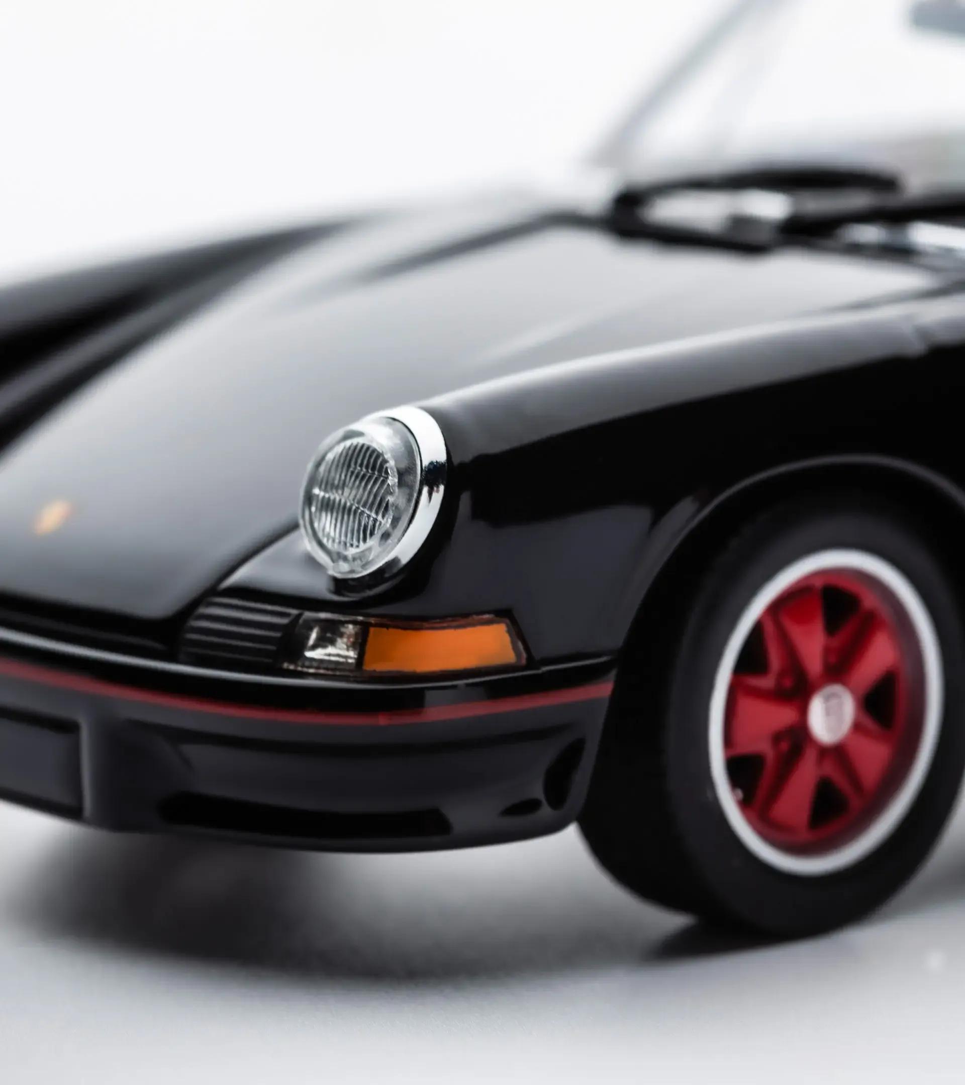 Porsche 911 Carrera RS 2.7 thumbnail 3