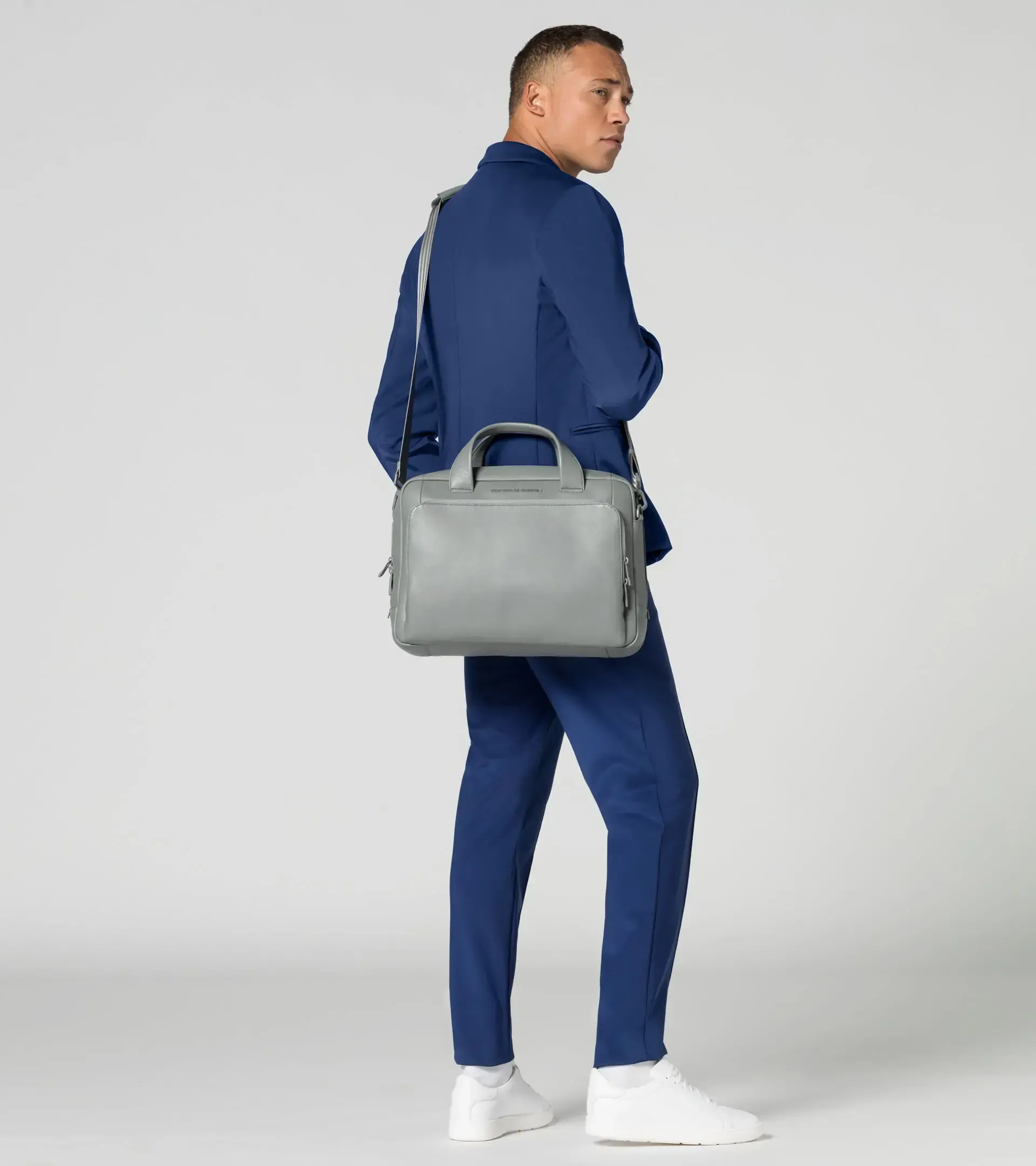 Roadster Leather Briefcase S 8