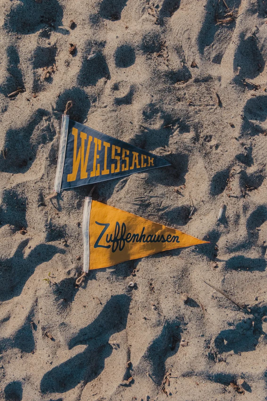 Porsche x Almond Surf Flag "Weissach" 4