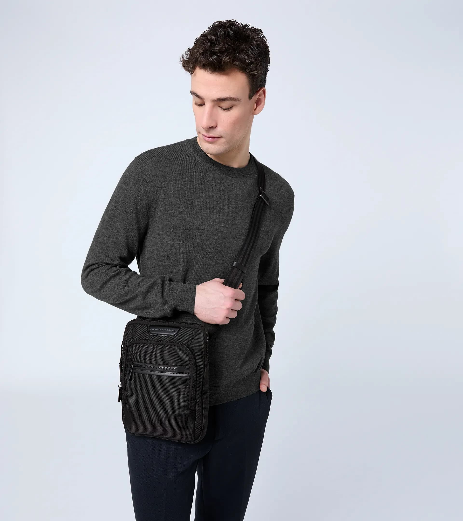Roadster Nylon Shoulderbag S 6