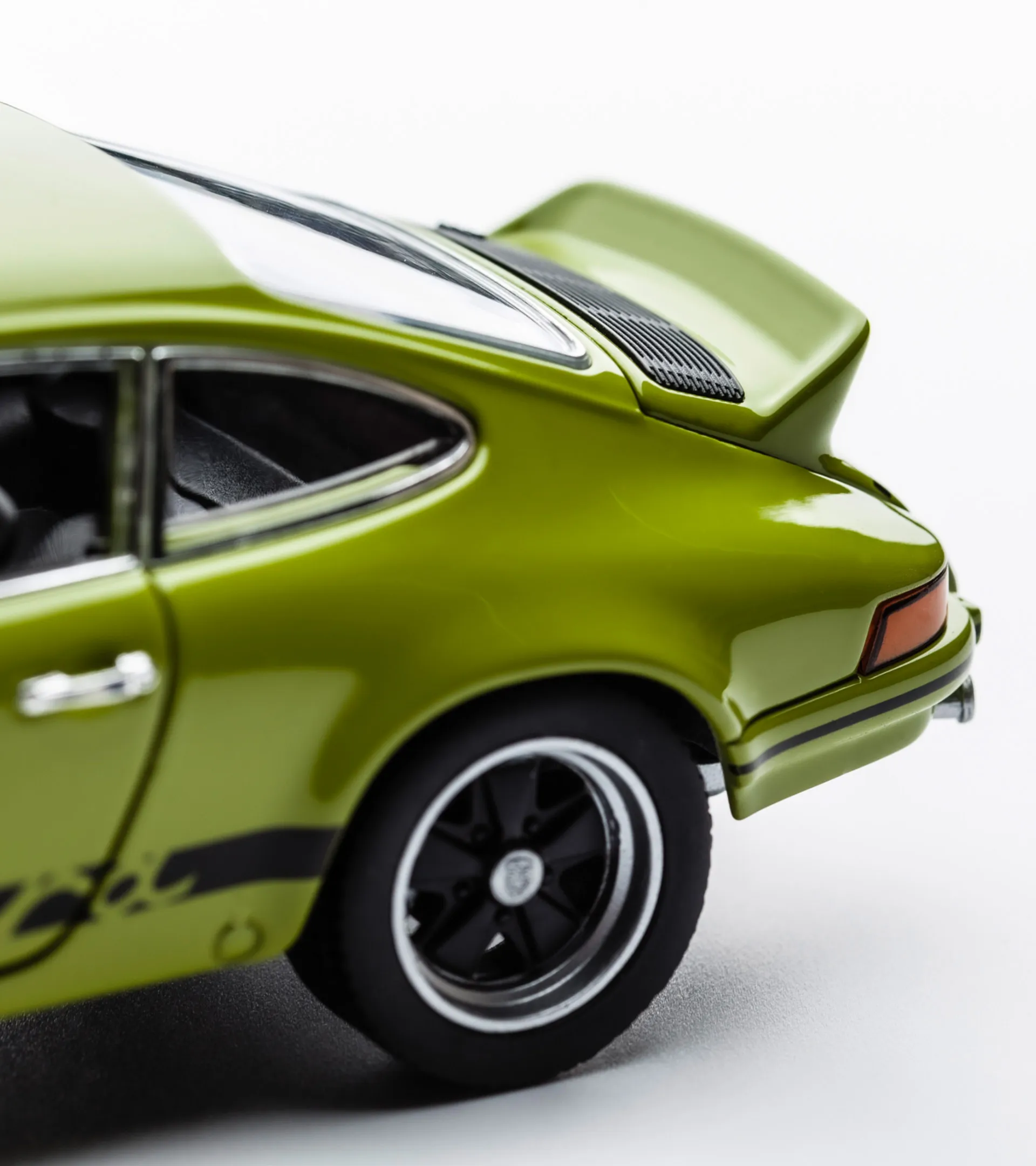 Porsche 911 Carrera RS 2.7 4