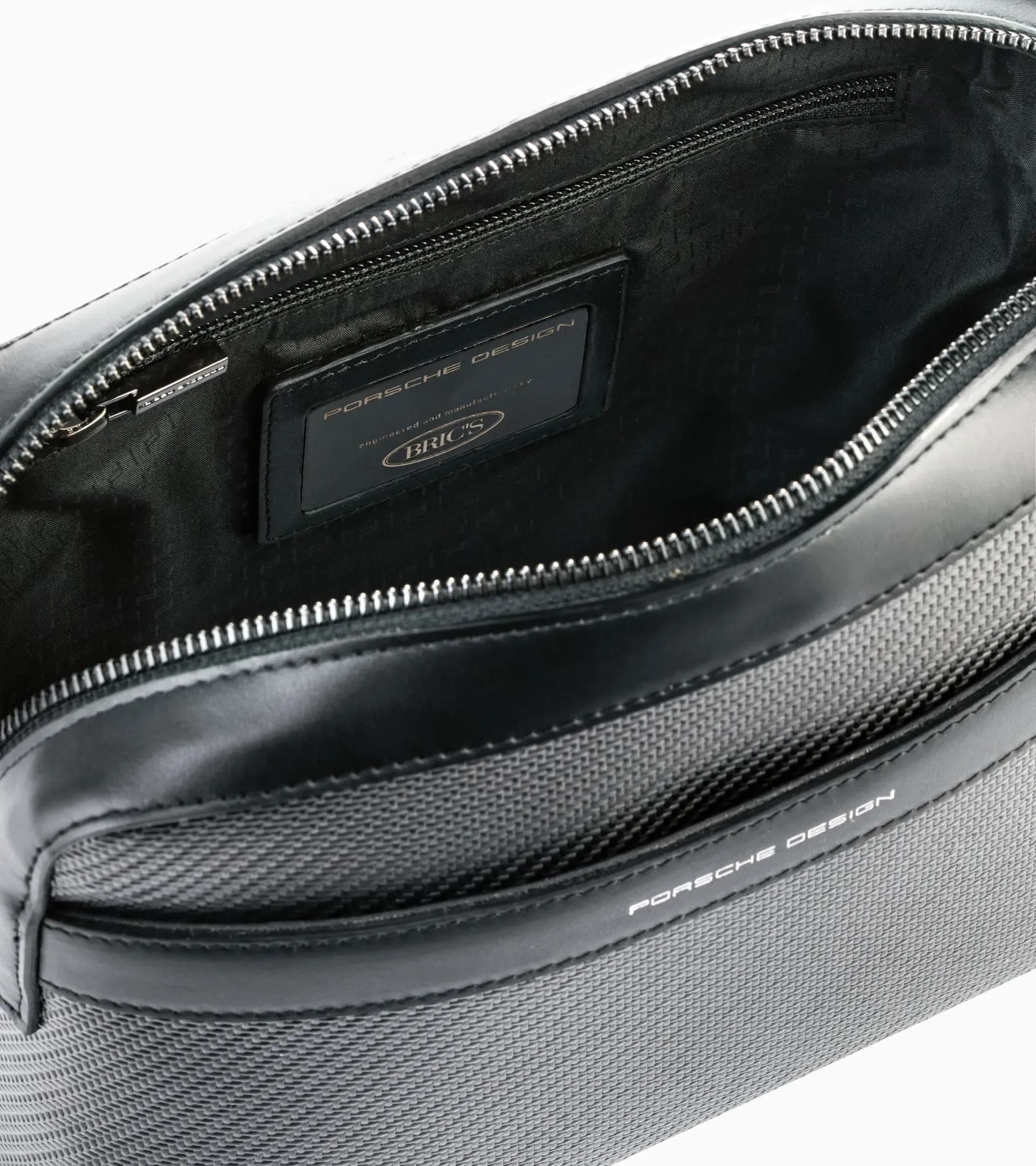 Carbon Washbag black 5