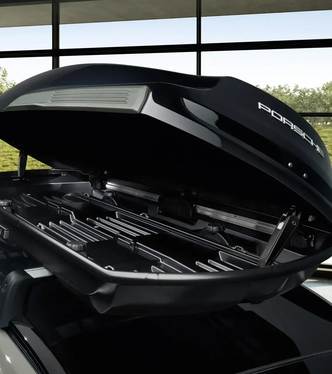 Porsche Performance roof box  thumbnail 1