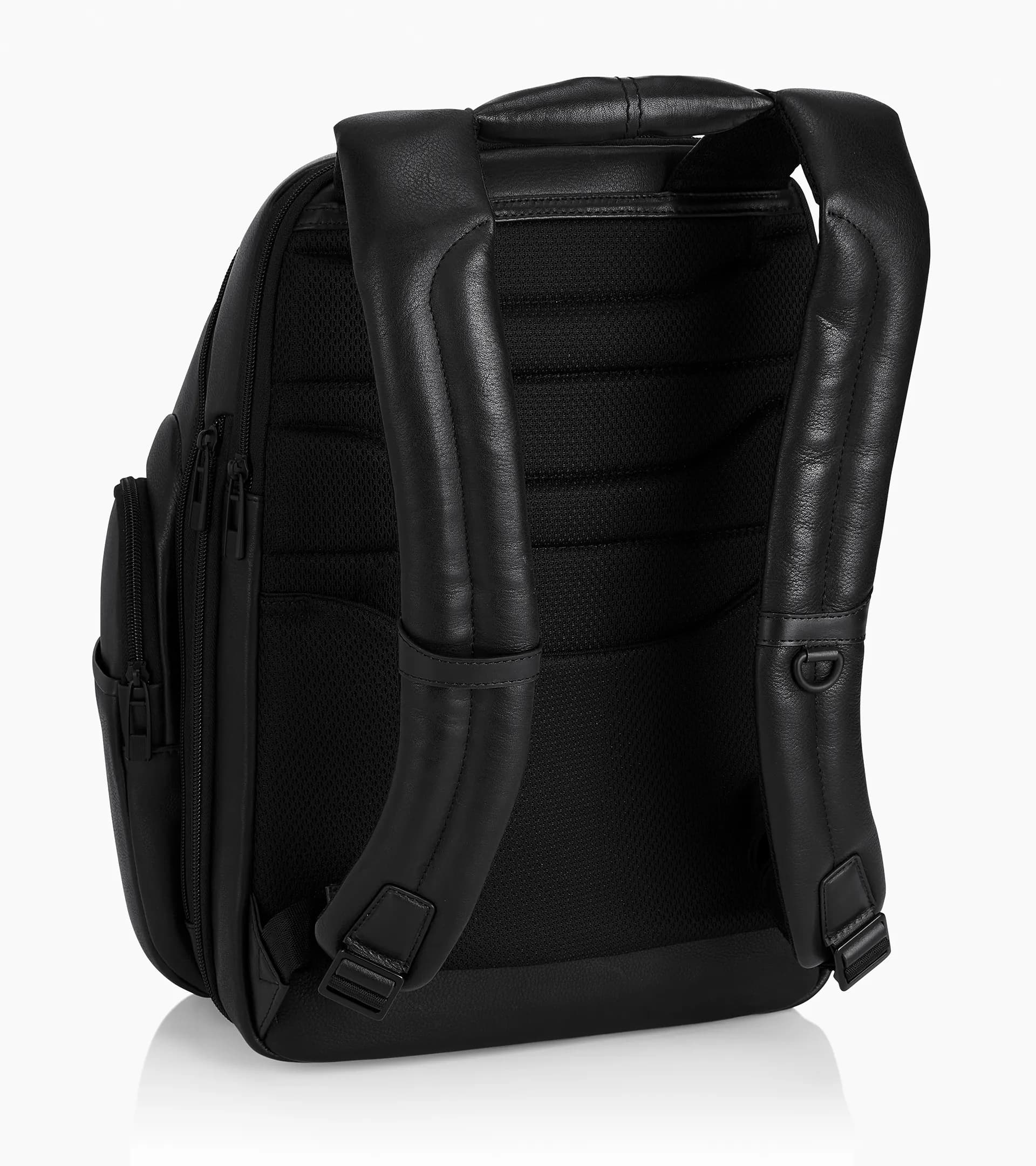 Roadster Leather Backpack M 2