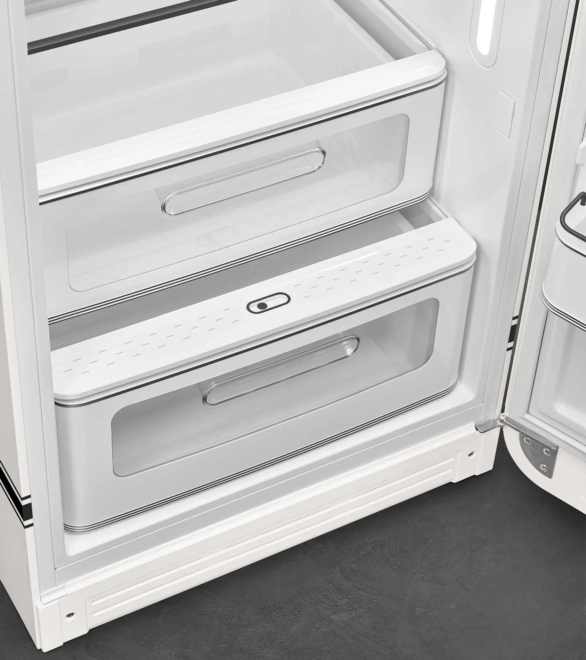 Kühlschrank – Porsche x Smeg 8