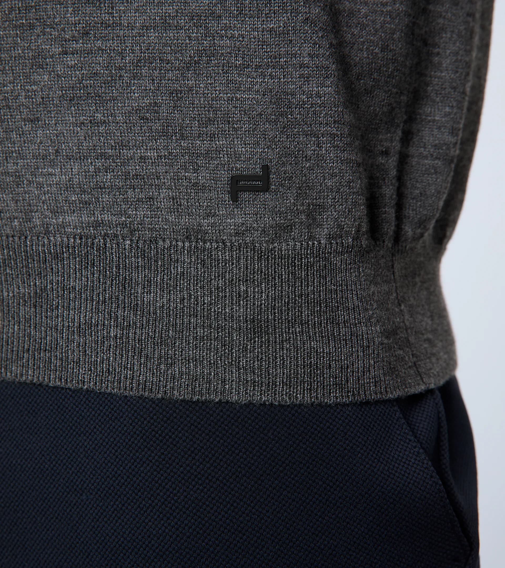 Crew neck pullover 3