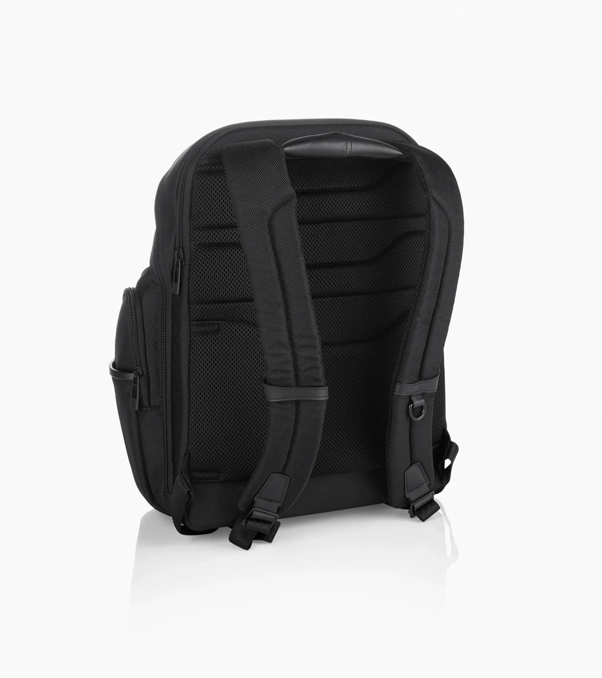 Roadster Nylon Backpack L 2