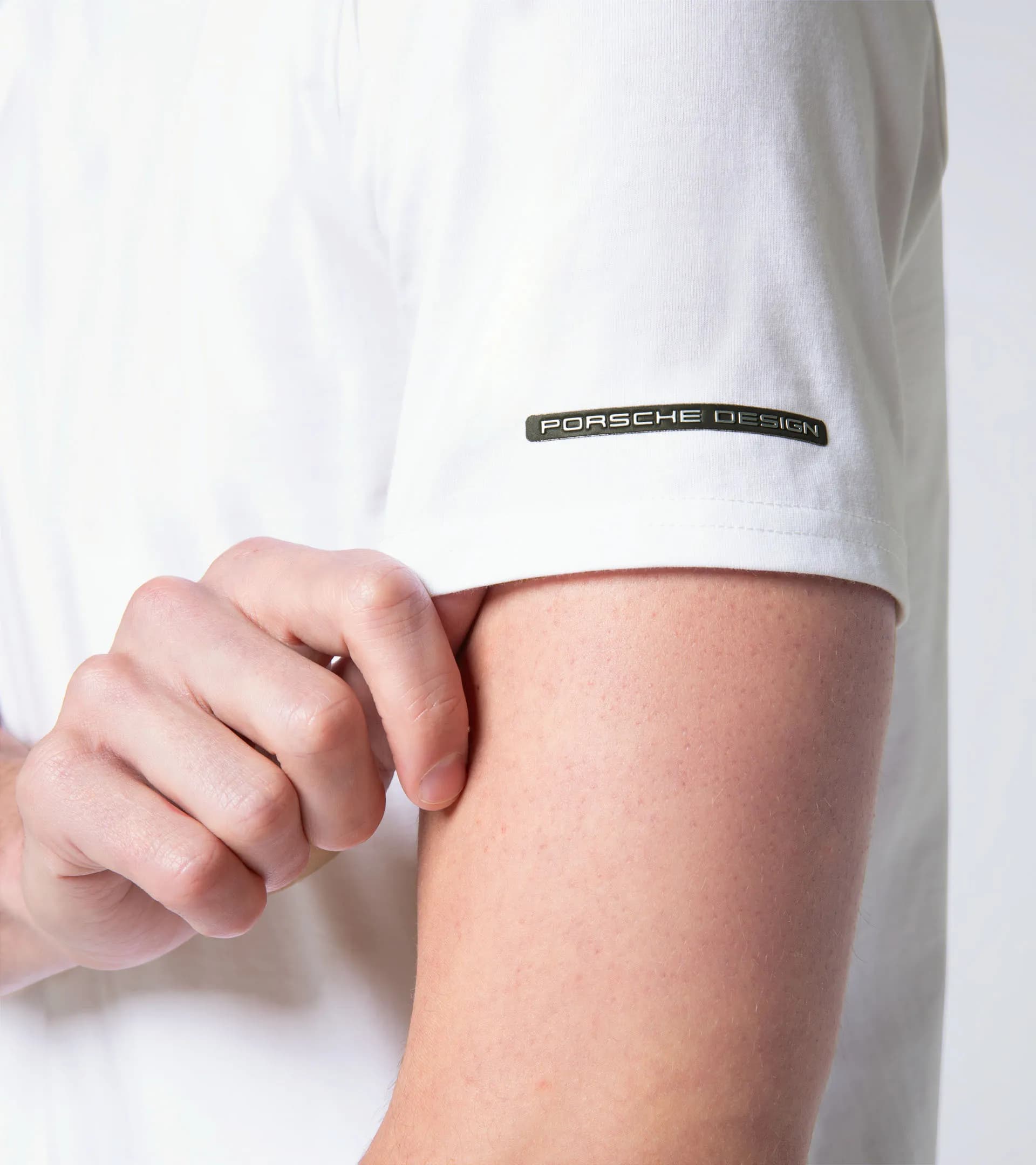 T-Shirt  3