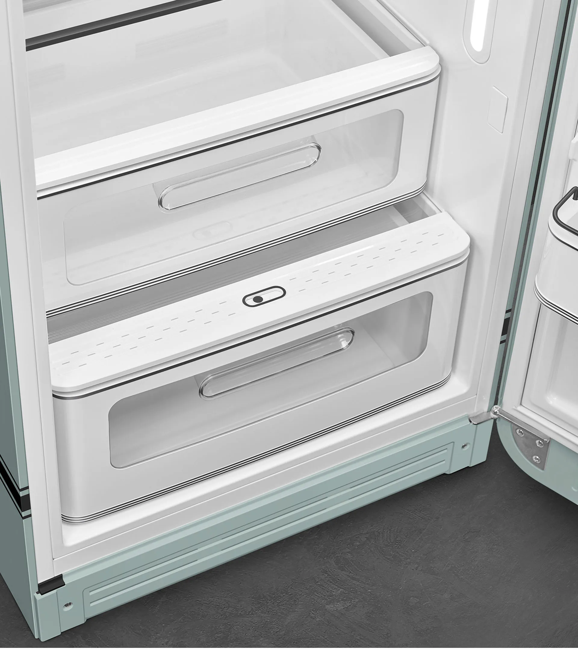 Fridge – Porsche x Smeg 8