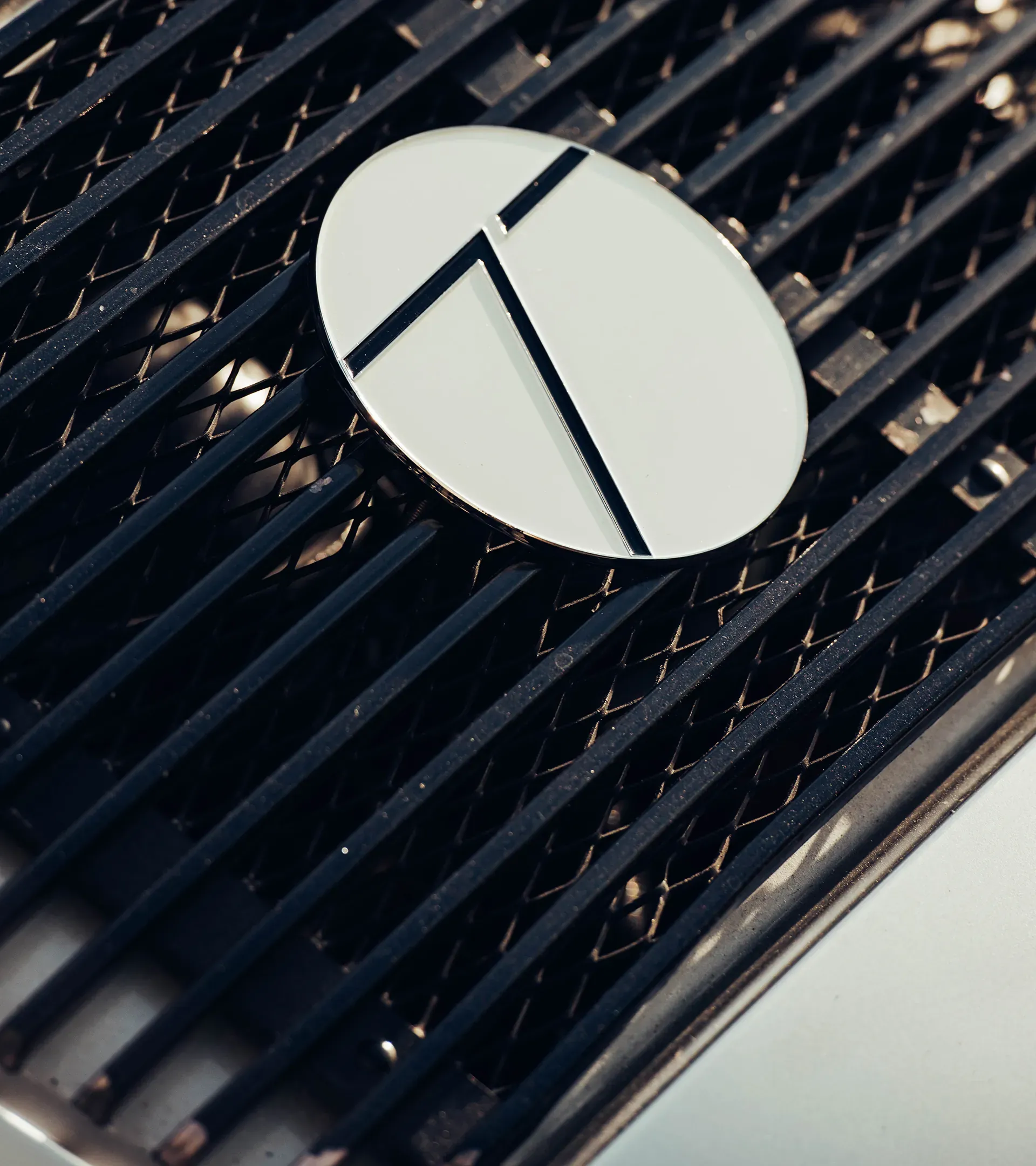 Grill badge – Type 7 4