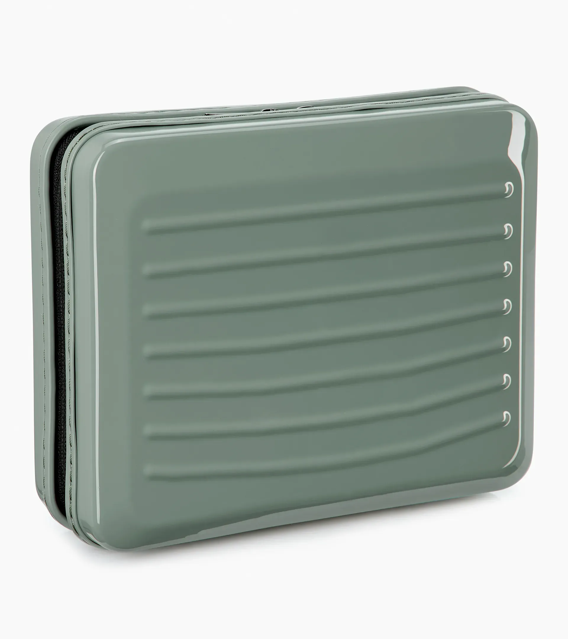 Roadster Hardcase Multi Purpose Case – Porsche Cayenne Electric Lifestyle  2