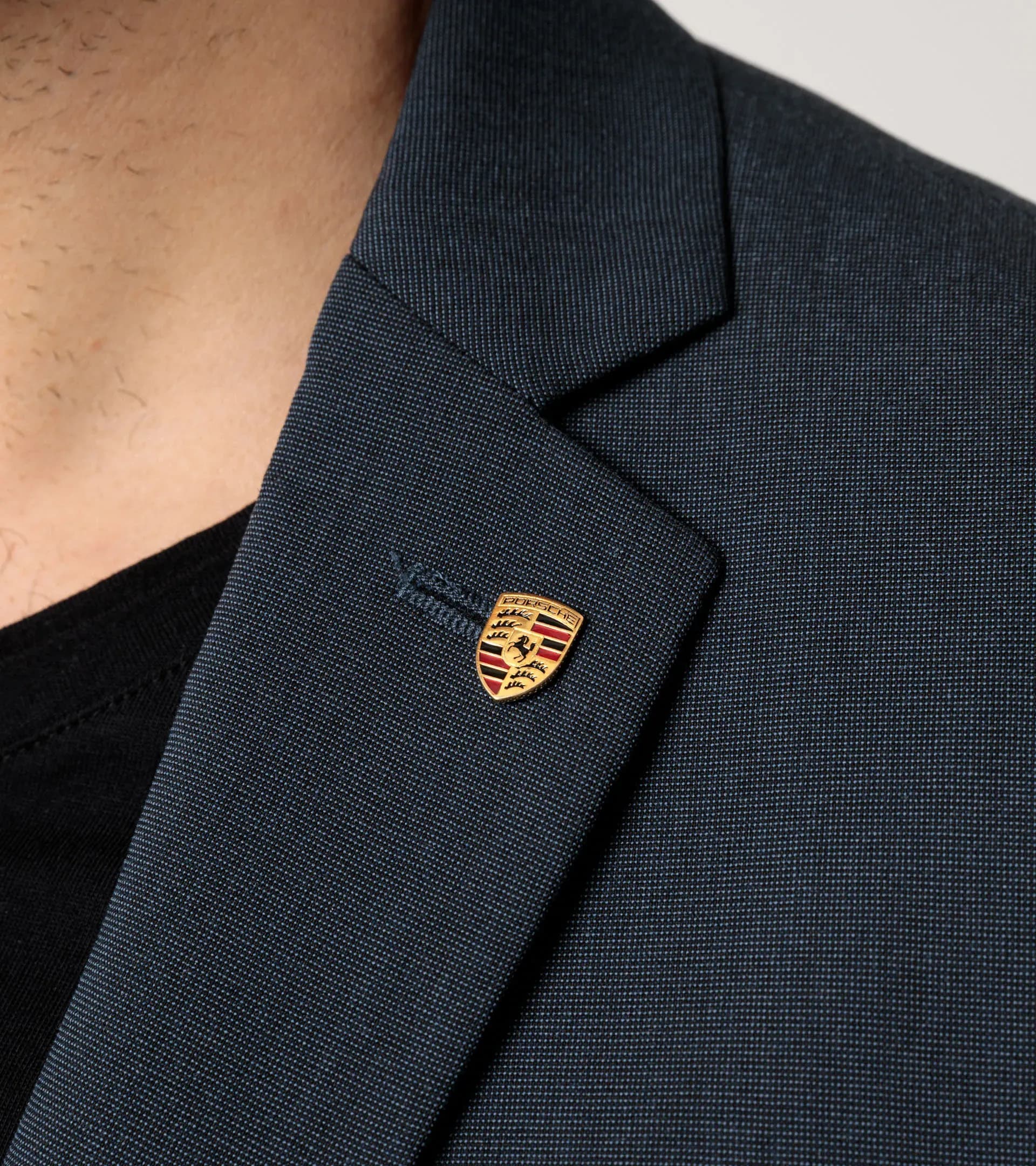 Crest pin – Essential 2
