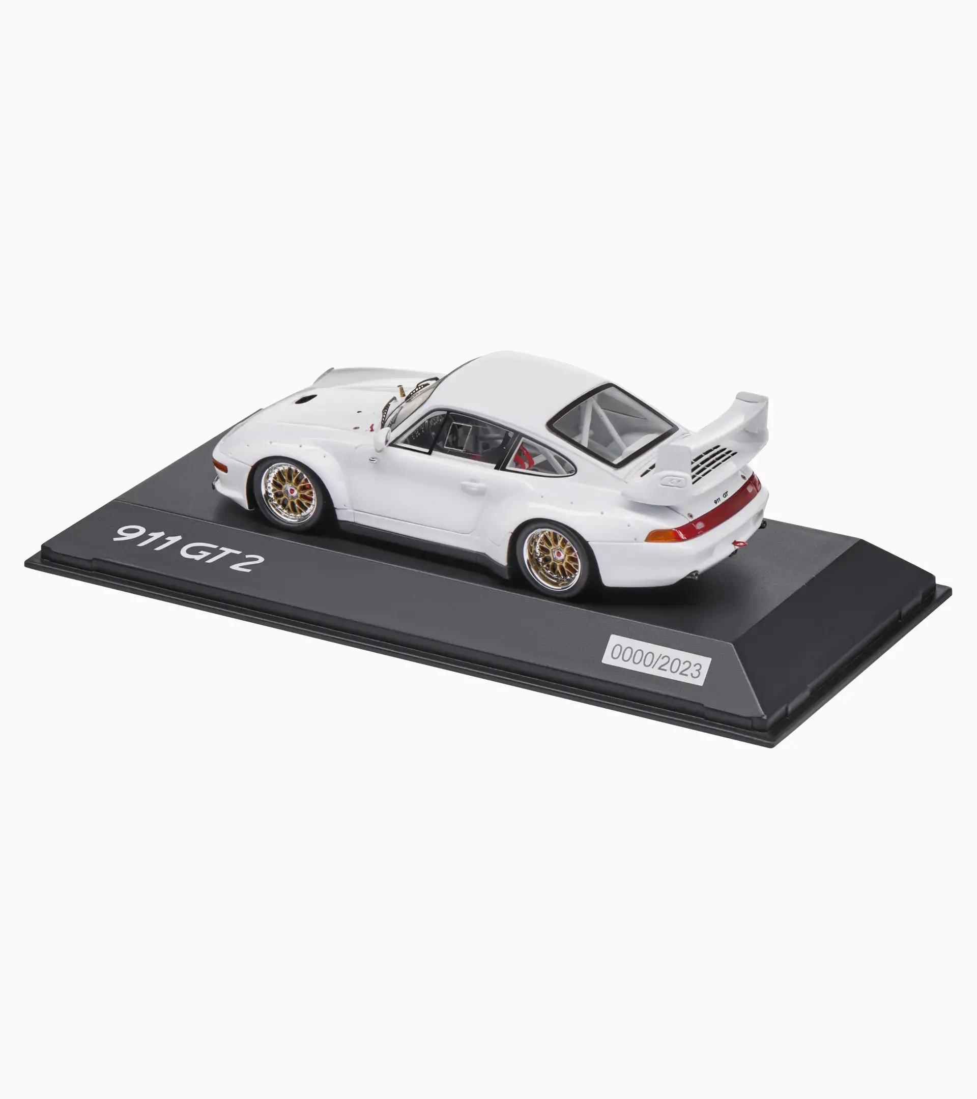 1/43ポルシェ 911 GT2 Evo (993) 84号 黒黄 スタドラー ルマン