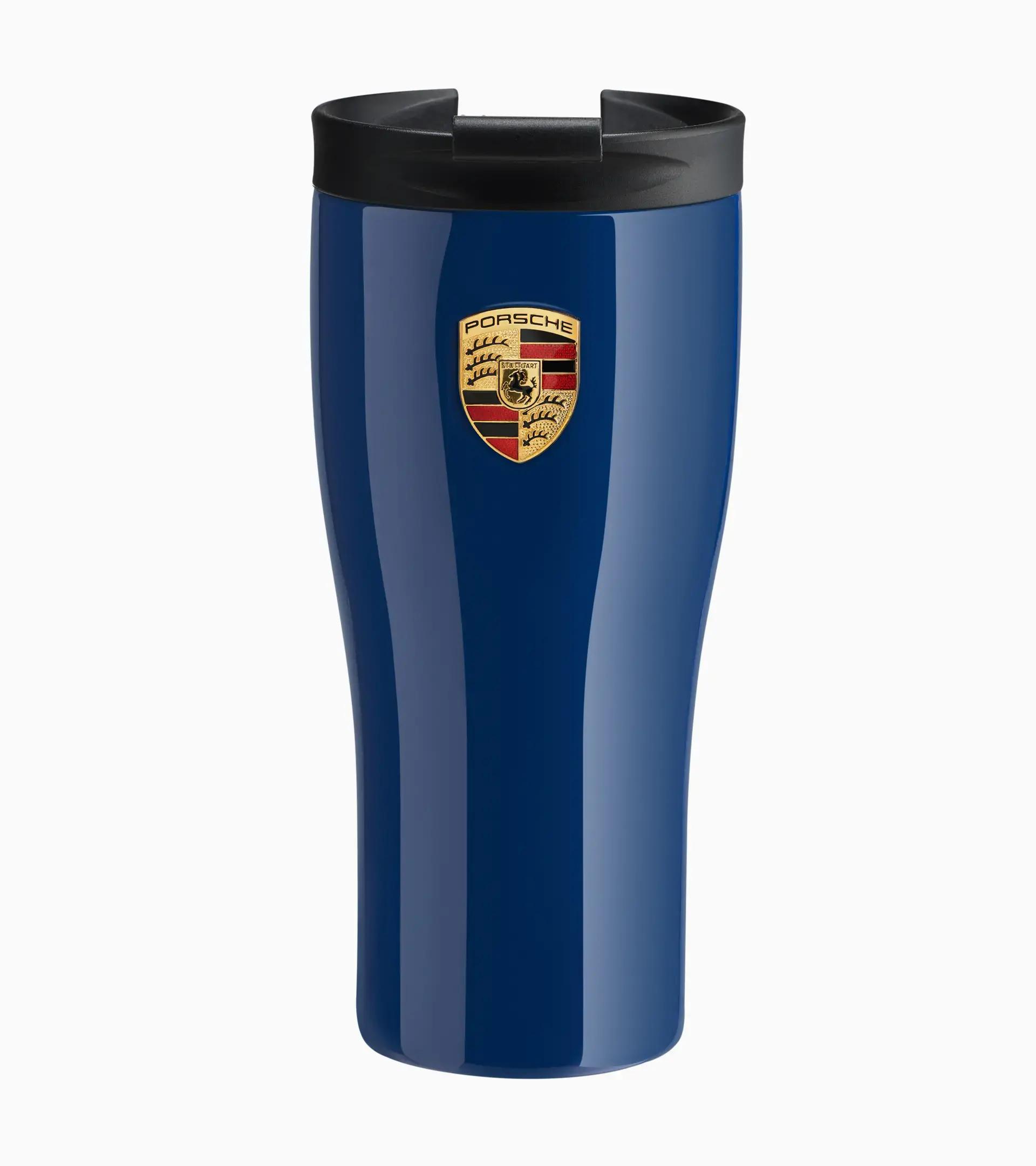 https://shop.porsche.com/_next/image?url=https%3A%2F%2Fprod.slppecomm.aws.porsche.cloud%2Fplatform-api%2Fprod%2Fv1%2Fassets%2F58a17f2b-8cf3-4197-b1ee-0d4a3755971f.webp&w=2560&q=75