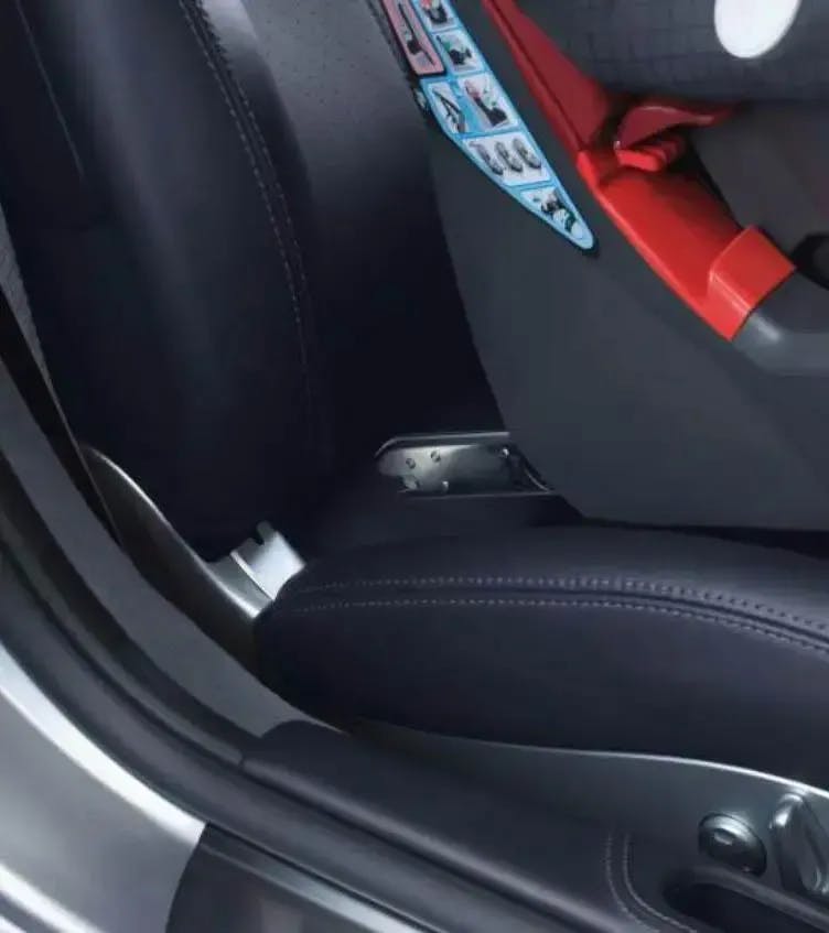 Kindersitzvorbereitung Beifahrersitz - 718/911 1