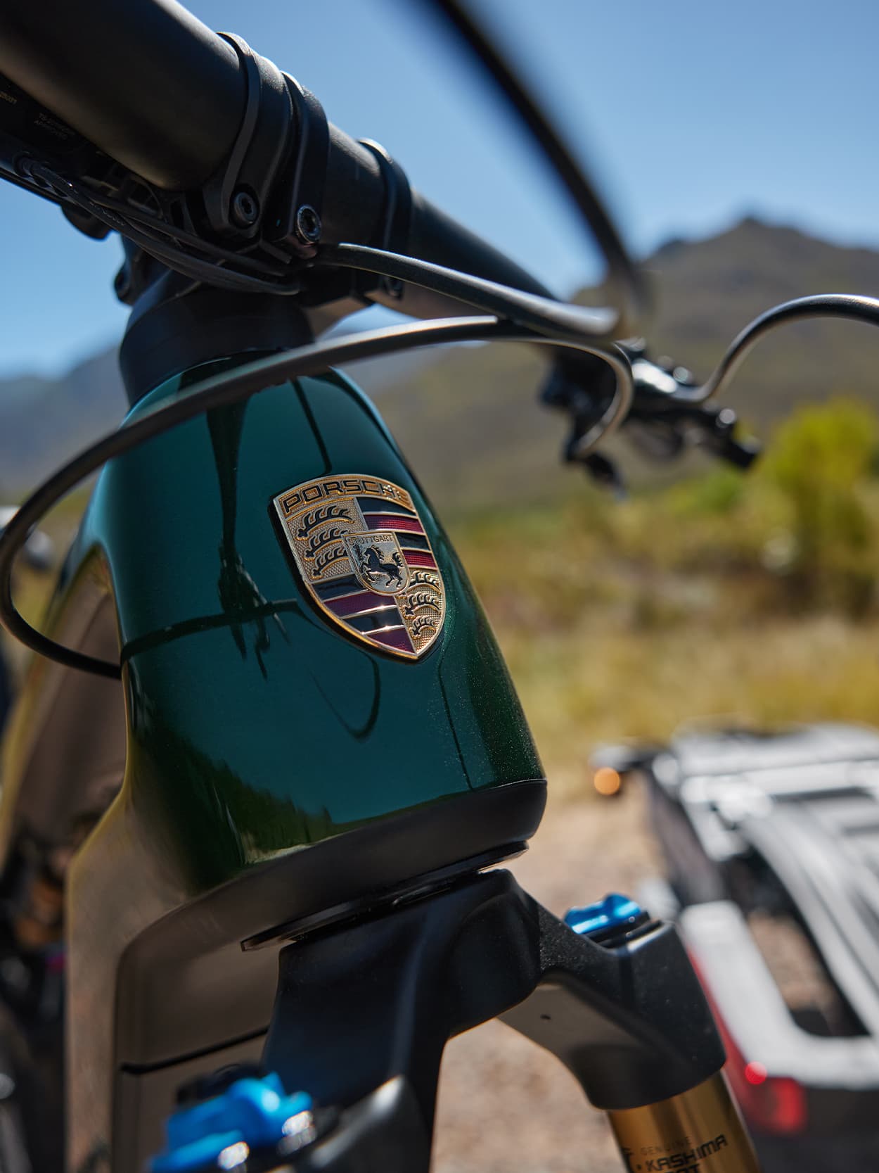 In the picture you can see a close up of the front of the Porsche eBike