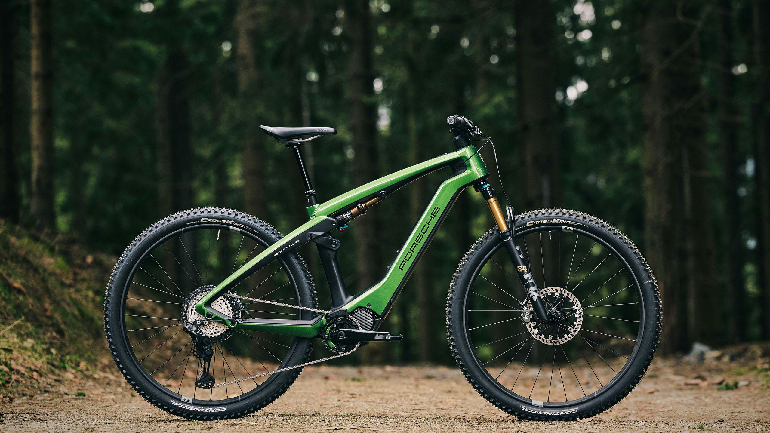 On display is the green Porsche eBike Cross Performance EXC.