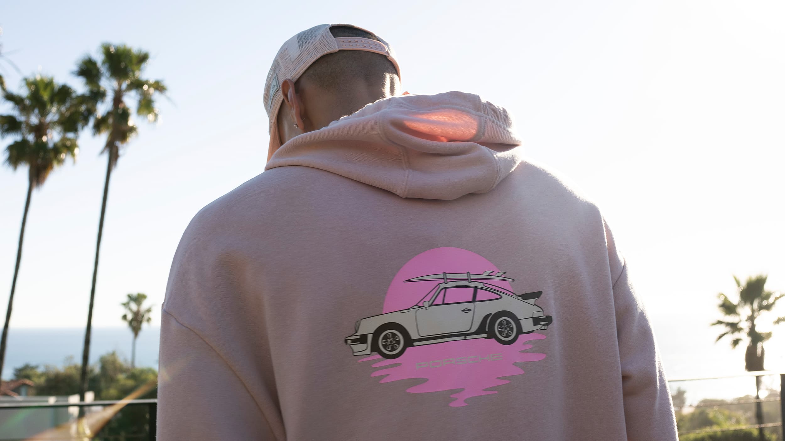 Man is wearing new products of the Crews go summer collection