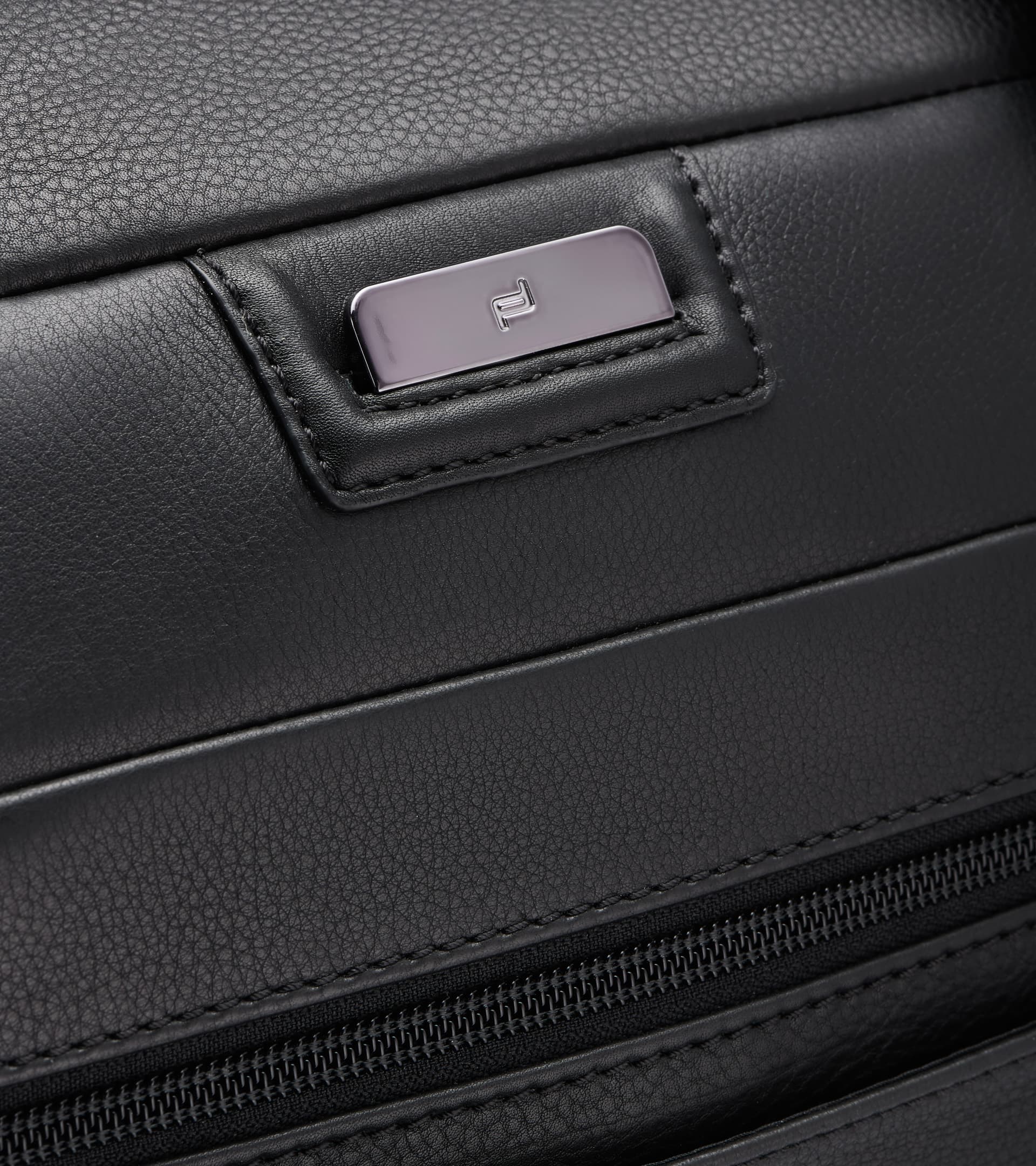 Detail leather material