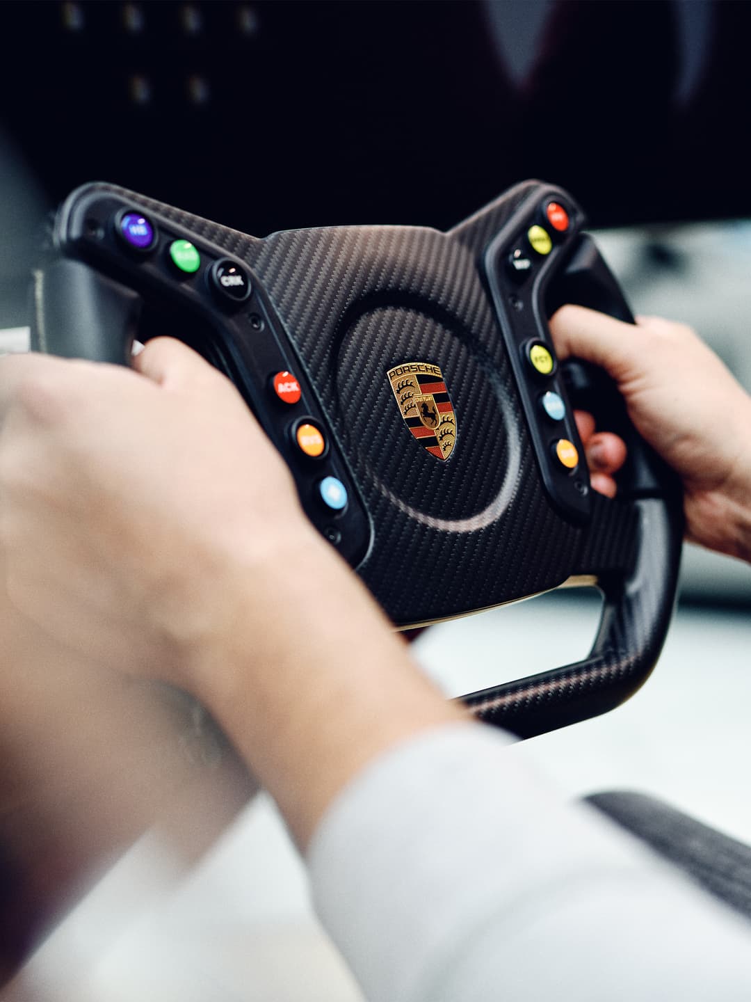 Porsche Multimedia & Gaming | PORSCHE SHOP
