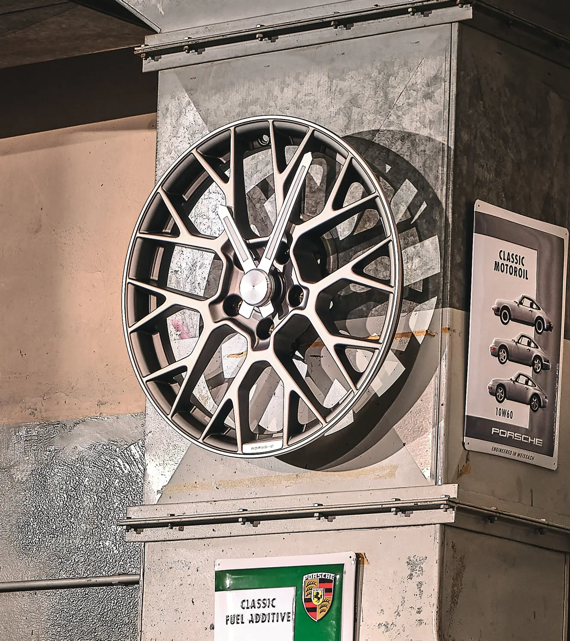 Wheel rim wall clock – Porsche Originals | PORSCHE SHOP