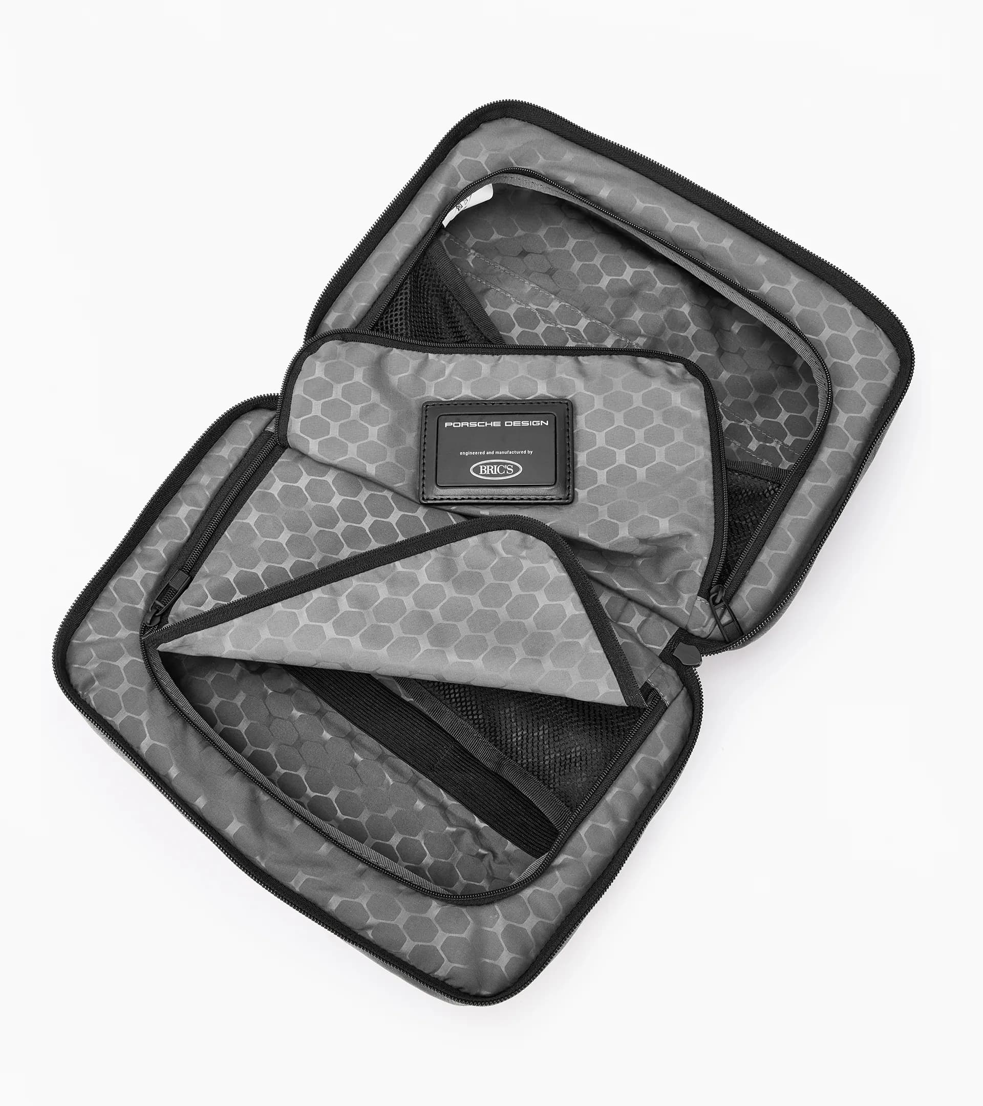 Roadster Leather Washbag | PORSCHE SHOP Roadster Leather Washbag | PORSCHE SHOP