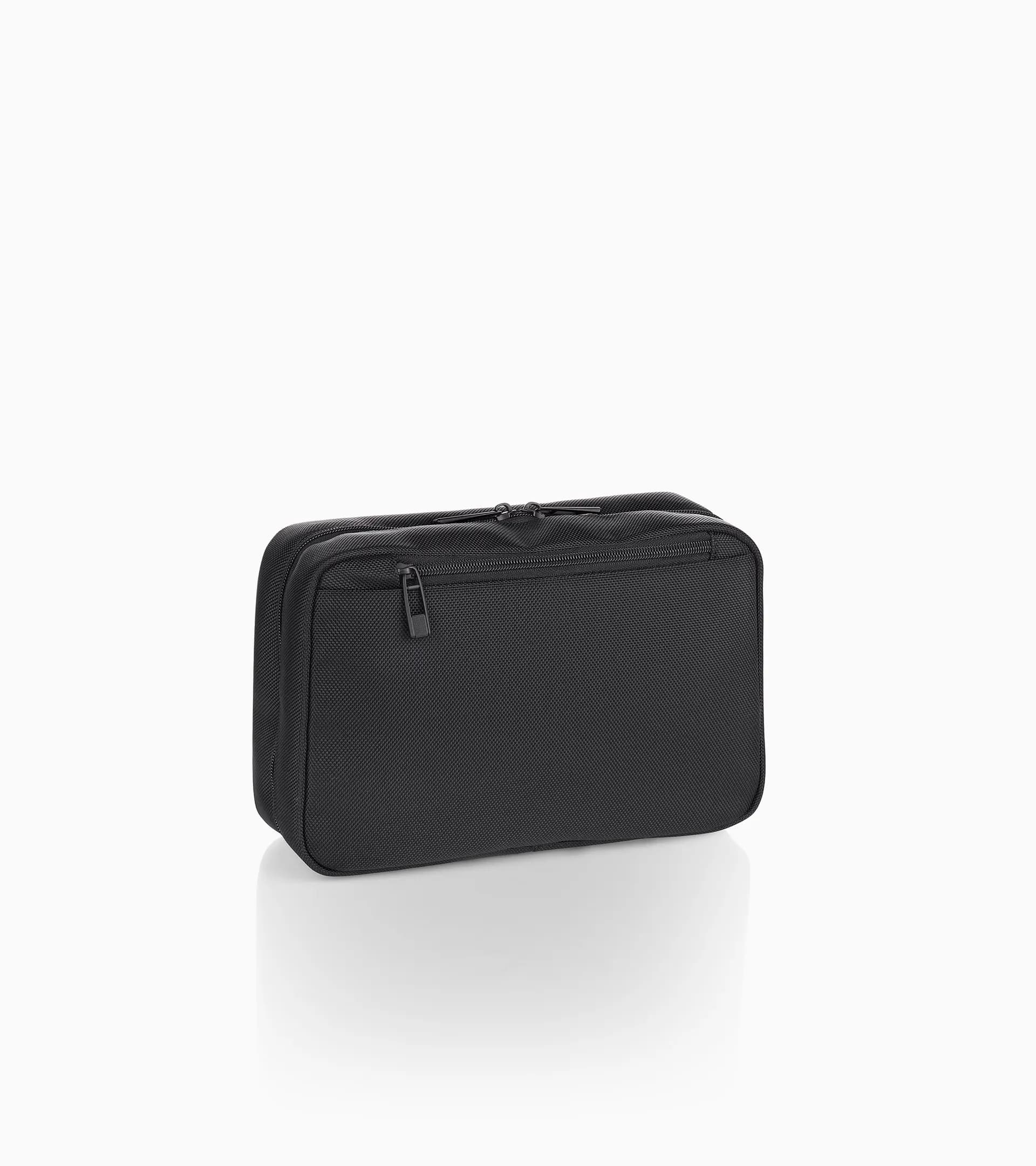 Roadster Nylon Washbag | PORSCHE SHOP Roadster Nylon Washbag | PORSCHE SHOP