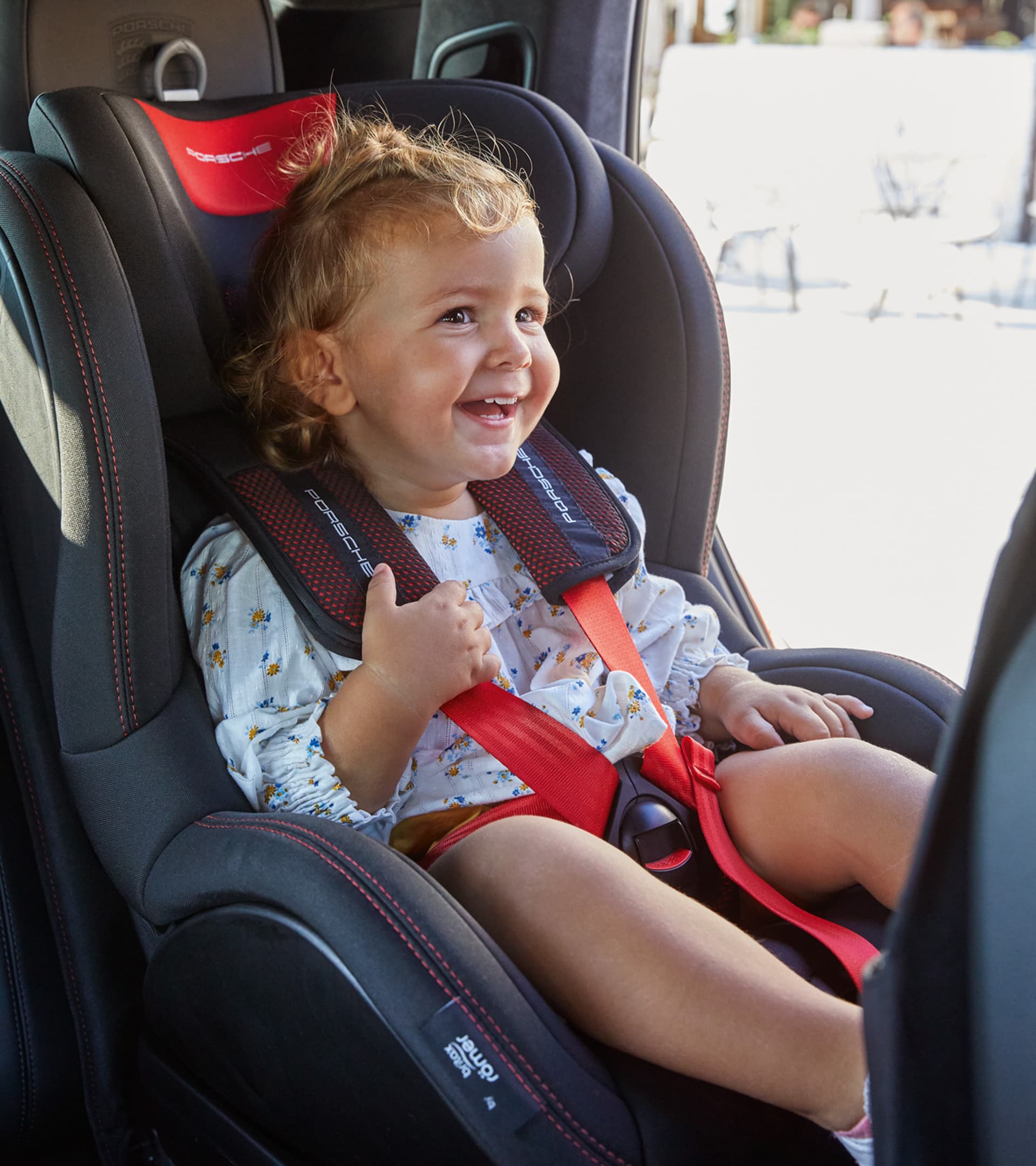 Porsche Kid Seat i-Size | PORSCHE SHOP Porsche Kid Seat i-Size | PORSCHE SHOP